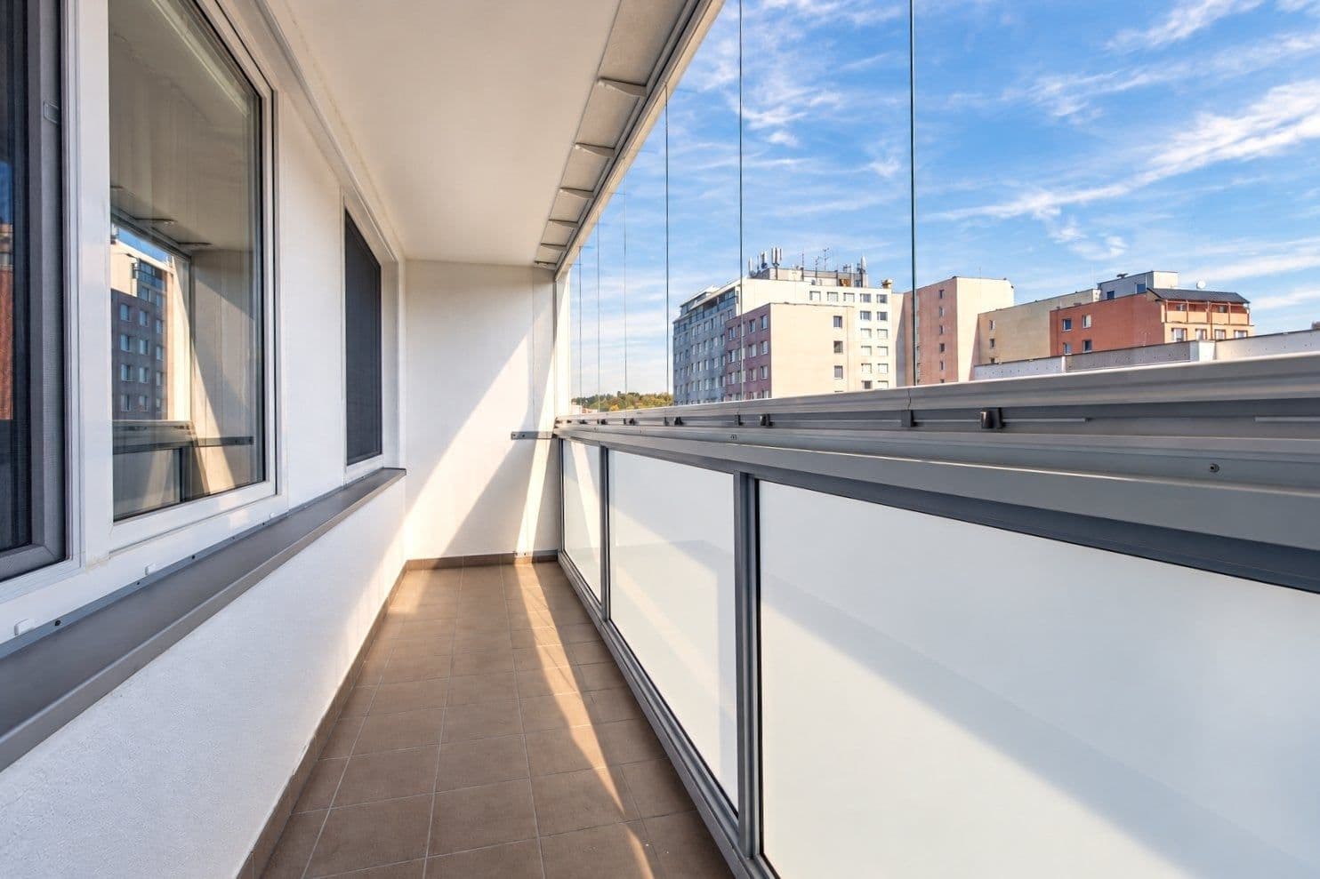 2 bedroom with open-plan kitchen flat to rent, 72 m², Dominova, Prague, Prague 2 bedroom with open-plan kitchen flat to rent, 72 m², Dominova, Prague, Prague