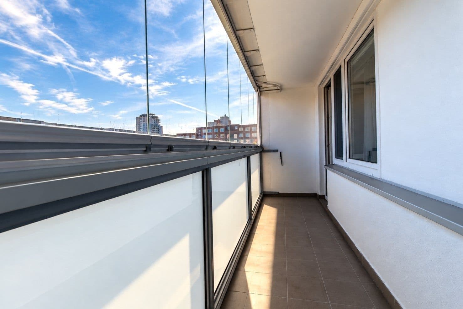 2 bedroom with open-plan kitchen flat to rent, 72 m², Dominova, Prague, Prague 2 bedroom with open-plan kitchen flat to rent, 72 m², Dominova, Prague, Prague