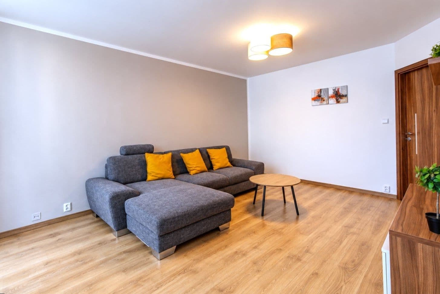 2 bedroom with open-plan kitchen flat to rent, 72 m², Dominova, Prague, Prague 2 bedroom with open-plan kitchen flat to rent, 72 m², Dominova, Prague, Prague
