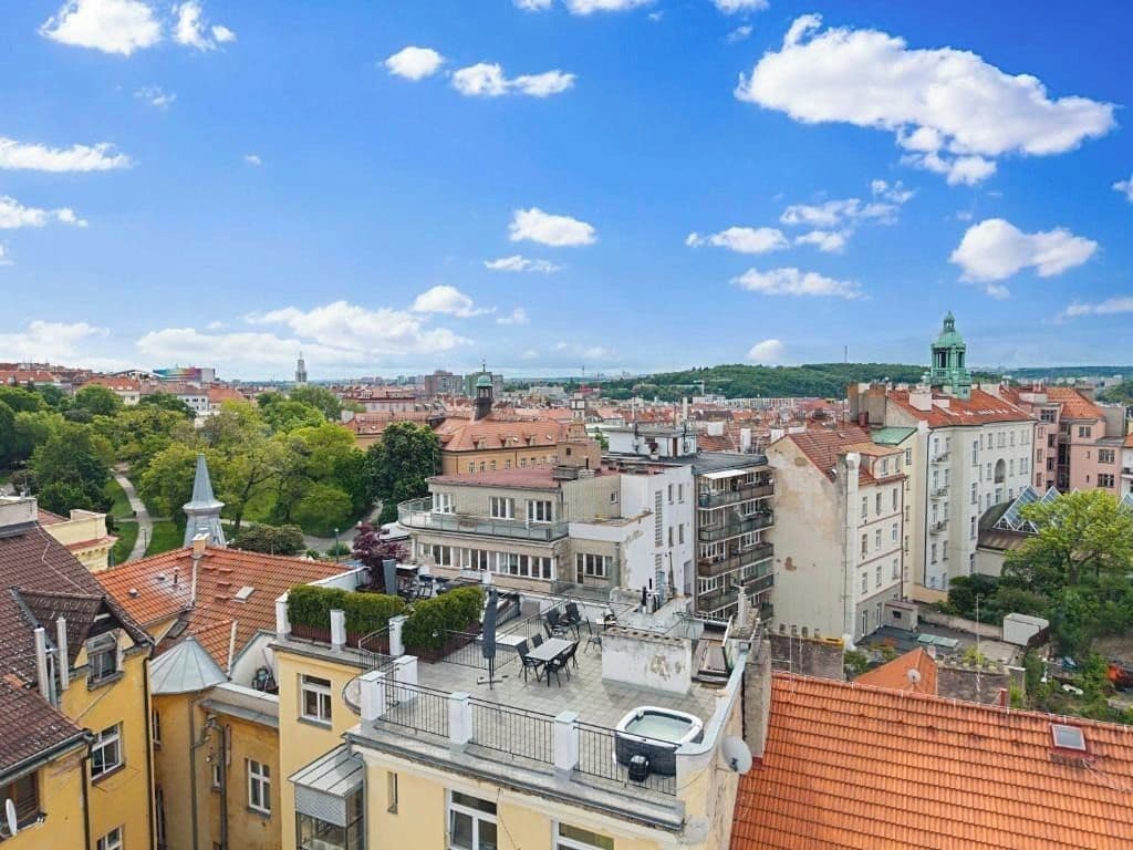 2 bedroom with open-plan kitchen flat to rent, 145 m², Košická, Prague, Prague 2 bedroom with open-plan kitchen flat to rent, 145 m², Košická, Prague, Prague