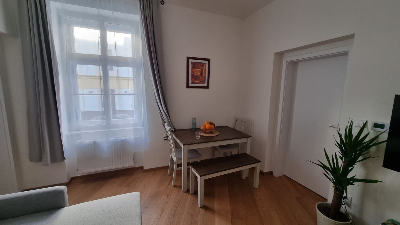 3 bedroom flat to rent, 74 m², Na Neklance, Prague, Prague 3 bedroom flat to rent, 74 m², Na Neklance, Prague, Prague