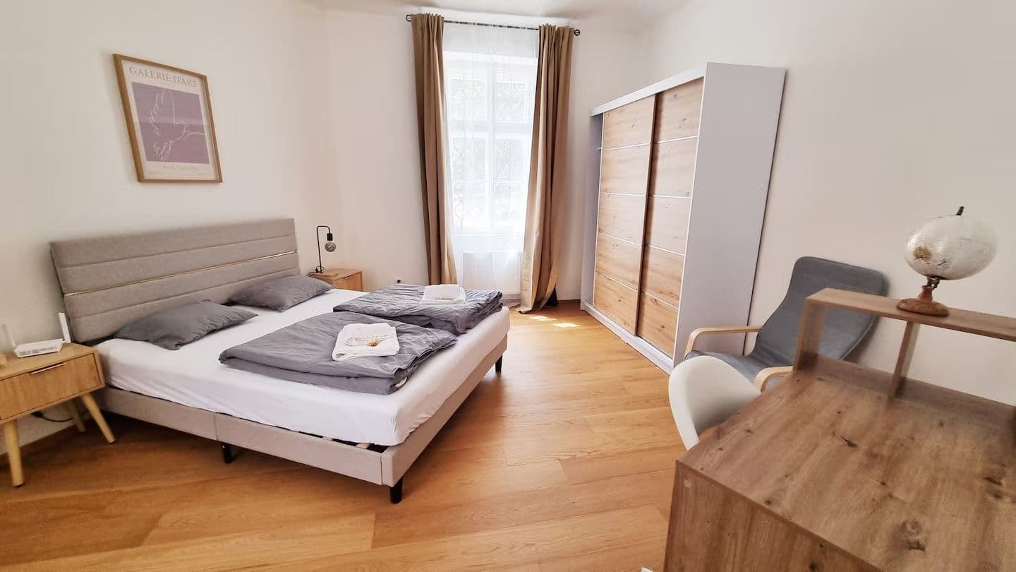 3 bedroom flat to rent, 74 m², Na Neklance, Prague, Prague 3 bedroom flat to rent, 74 m², Na Neklance, Prague, Prague