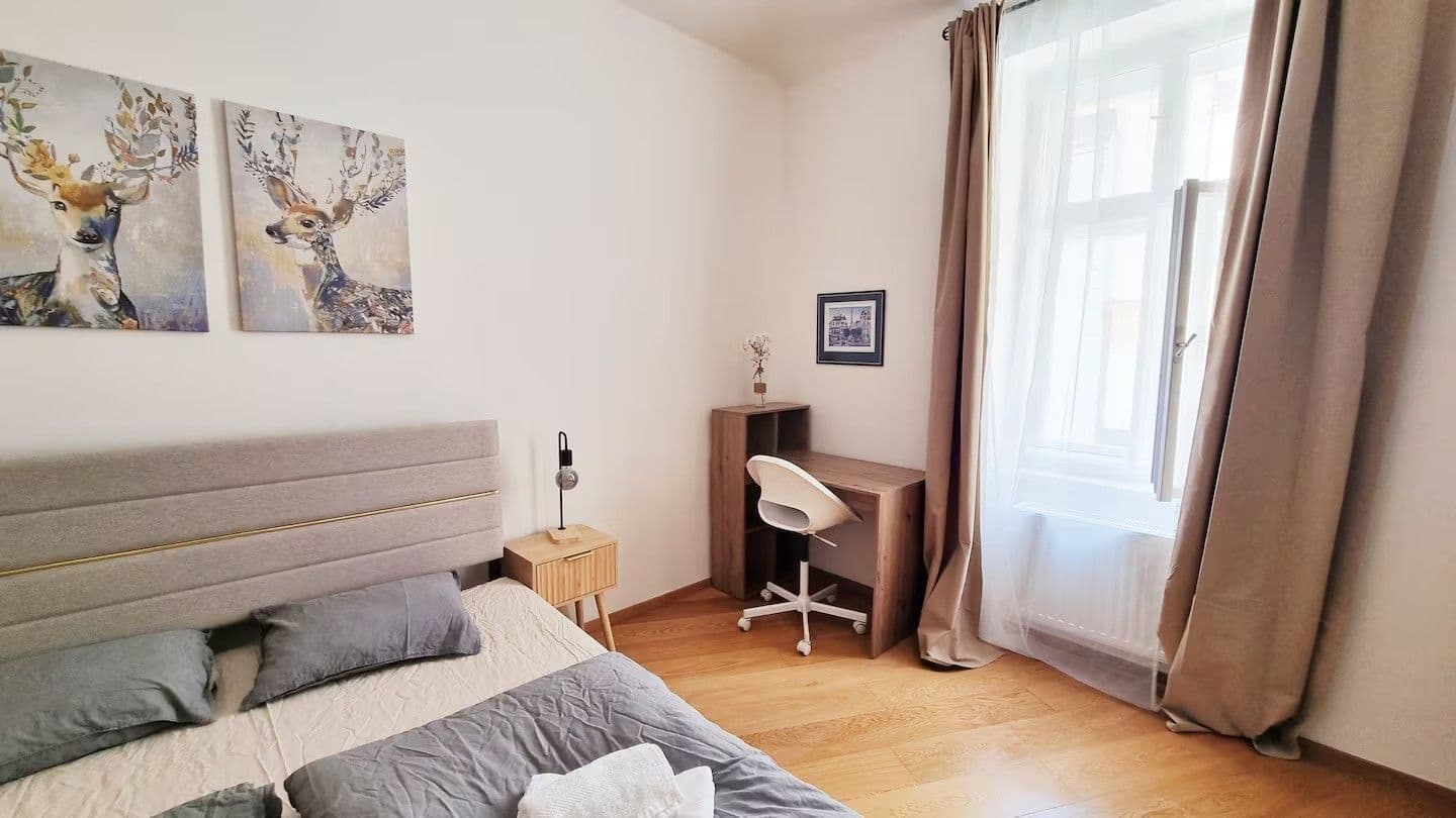 3 bedroom flat to rent, 74 m², Na Neklance, Prague, Prague 3 bedroom flat to rent, 74 m², Na Neklance, Prague, Prague