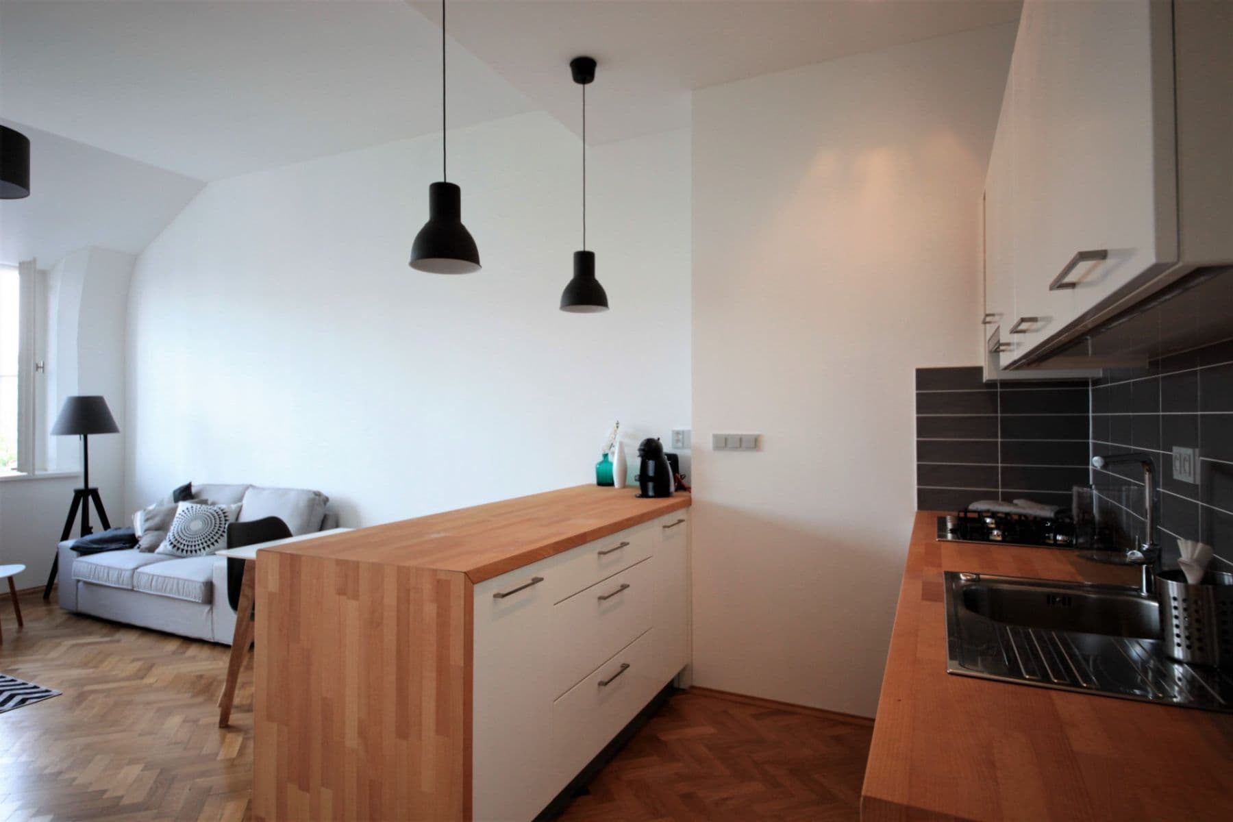 1 bedroom with open-plan kitchen flat to rent, 60 m², Moskevská, Prague, Prague 1 bedroom with open-plan kitchen flat to rent, 60 m², Moskevská, Prague, Prague