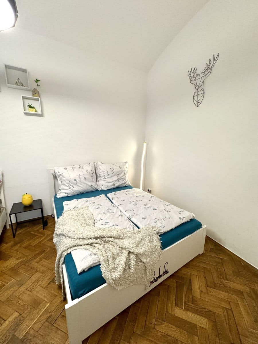 flat to rent, 90 m², Navrátilova, Prague, Prague flat to rent, 90 m², Navrátilova, Prague, Prague