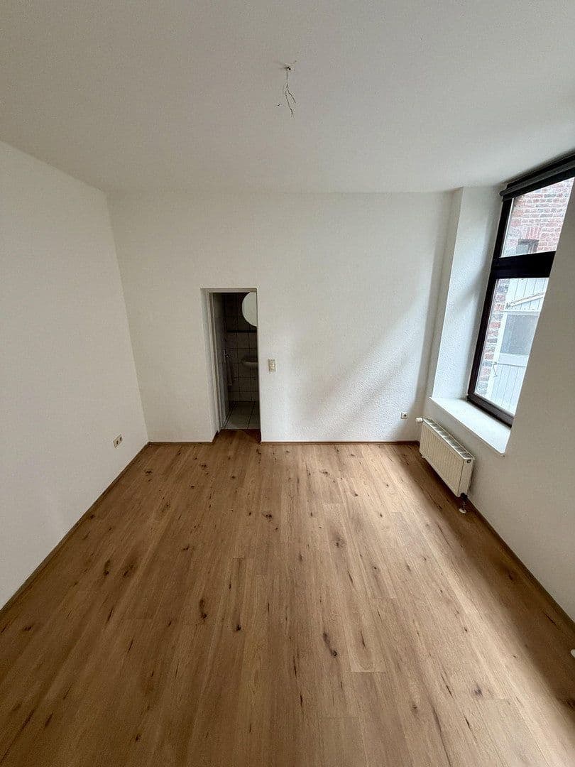 2 bedroom flat to rent, 76 m², Adolfstr. 9, Krefeld, North Rhine-Westphalia 2 bedroom flat to rent, 76 m², Adolfstr. 9, Krefeld, North Rhine-Westphalia
