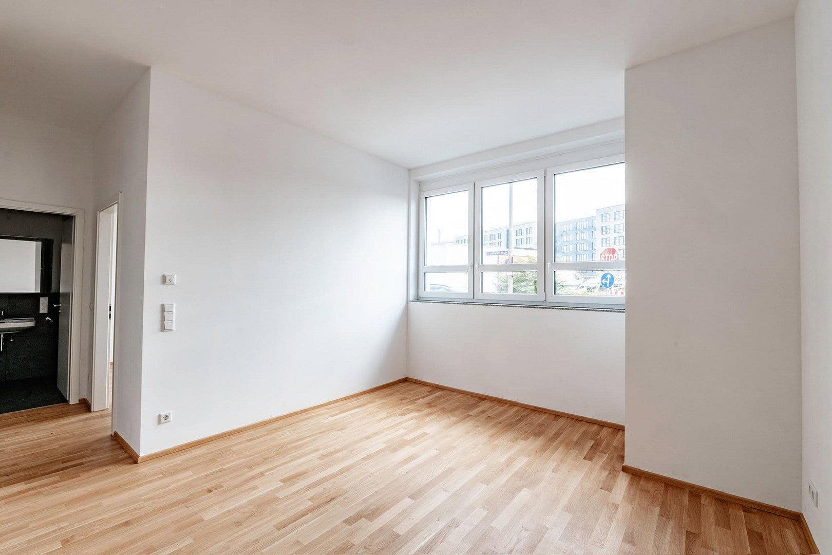 2 bedroom with open-plan kitchen flat to rent, 93 m², Schanzäckerstraße 56, Nürnberg, Bavaria 2 bedroom with open-plan kitchen flat to rent, 93 m², Schanzäckerstraße 56, Nürnberg, Bavaria
