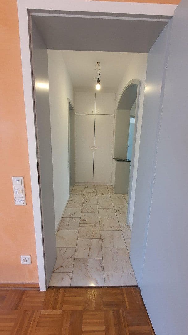 3 bedroom with open-plan kitchen flat to rent, 130 m², Duisburg, North Rhine-Westphalia 3 bedroom with open-plan kitchen flat to rent, 130 m², Duisburg, North Rhine-Westphalia