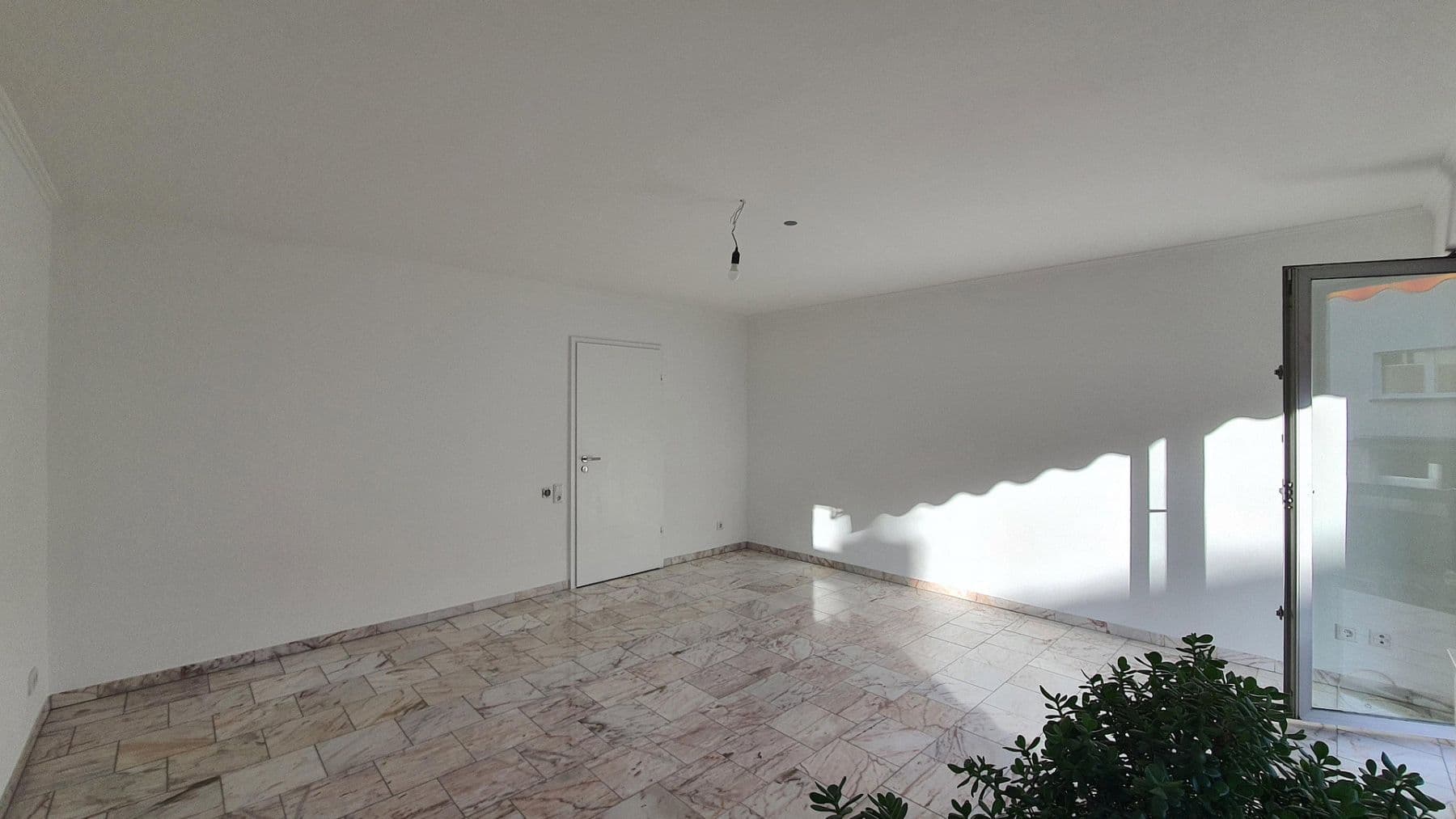 3 bedroom with open-plan kitchen flat to rent, 130 m², Duisburg, North Rhine-Westphalia 3 bedroom with open-plan kitchen flat to rent, 130 m², Duisburg, North Rhine-Westphalia