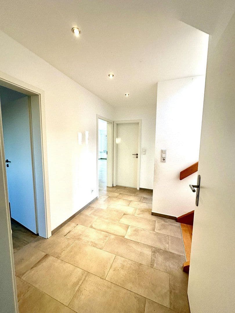 4 bedroom flat to rent, 110 m², Mühlheim am Main, Hesse 4 bedroom flat to rent, 110 m², Mühlheim am Main, Hesse