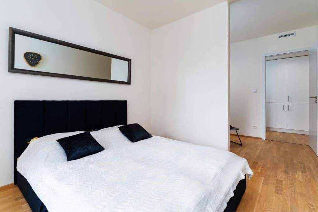 2 bedroom with open-plan kitchen flat to rent, 151 m², Albrightové, Prague, Prague 2 bedroom with open-plan kitchen flat to rent, 151 m², Albrightové, Prague, Prague