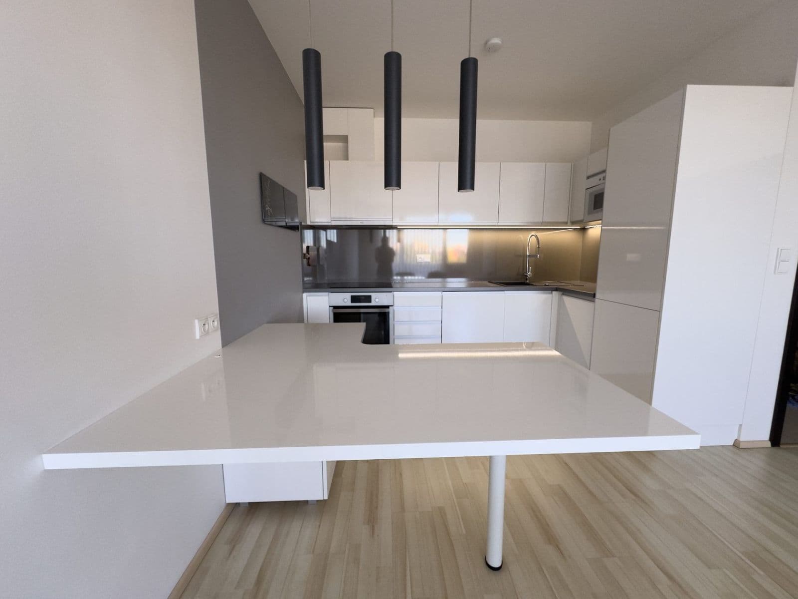 1 bedroom with open-plan kitchen flat for sale, 65 m², Rudolfa Holeky, Prague, Prague 1 bedroom with open-plan kitchen flat for sale, 65 m², Rudolfa Holeky, Prague, Prague