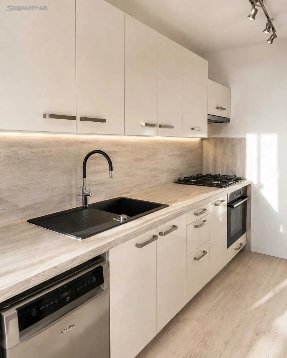 2 bedroom with open-plan kitchen flat for sale, 63 m², Anny Drabíkové, Prague, Prague 2 bedroom with open-plan kitchen flat for sale, 63 m², Anny Drabíkové, Prague, Prague