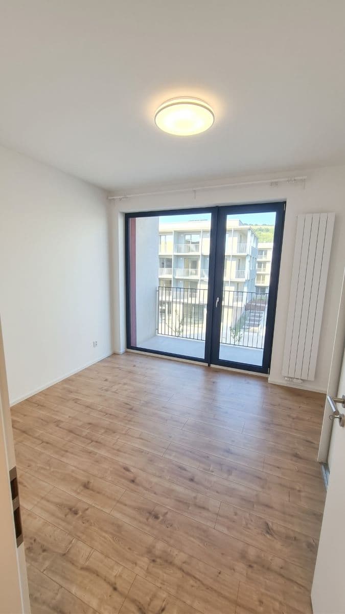 2 bedroom with open-plan kitchen flat to rent, 67 m², Brno, Jihomoravský Region 2 bedroom with open-plan kitchen flat to rent, 67 m², Brno, Jihomoravský Region