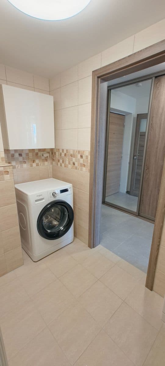 Studio flat to rent, 34 m², Uherova, Chýně, Středočeský Region Studio flat to rent, 34 m², Uherova, Chýně, Středočeský Region