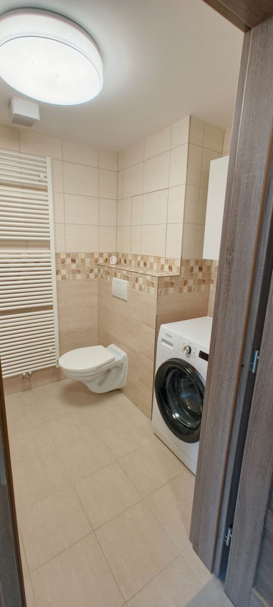Studio flat to rent, 34 m², Uherova, Chýně, Středočeský Region Studio flat to rent, 34 m², Uherova, Chýně, Středočeský Region
