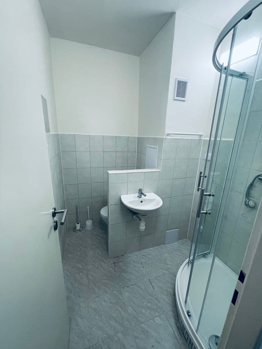 Studio flat to rent, 21 m², Jiráskova, Chomutov, Ústecký Region Studio flat to rent, 21 m², Jiráskova, Chomutov, Ústecký Region