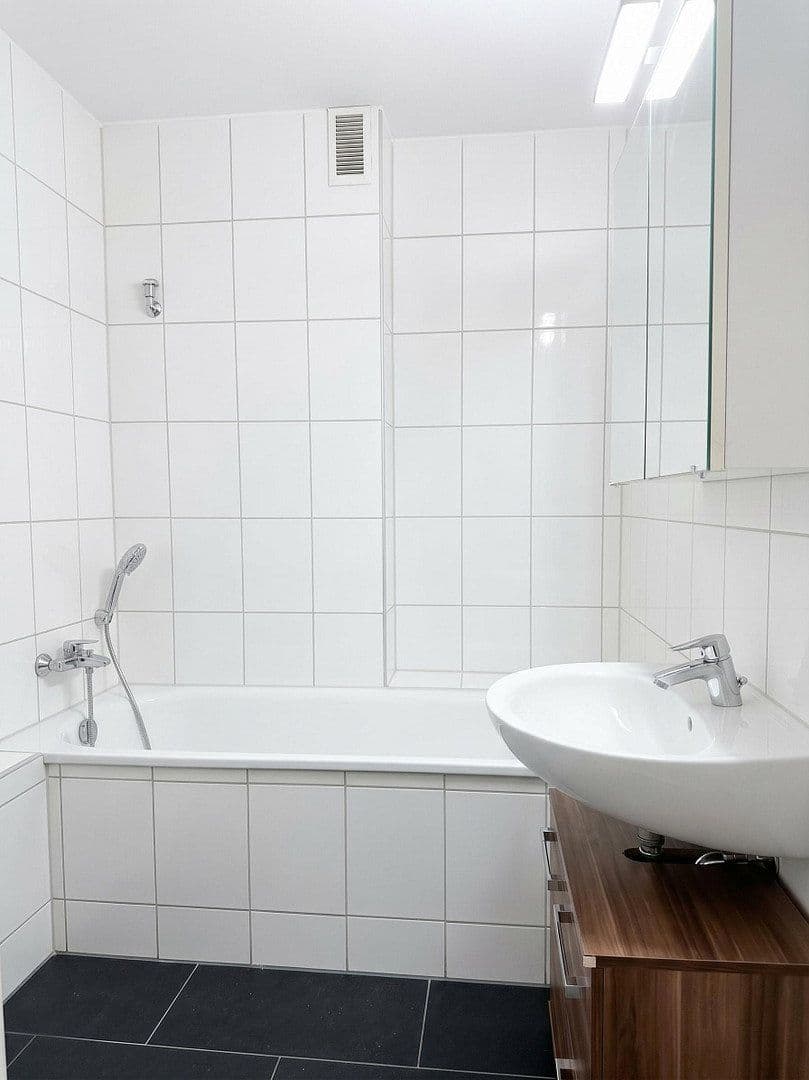 3 bedroom flat to rent, 83 m², Königsberger Str. 2, Moers, North Rhine-Westphalia 3 bedroom flat to rent, 83 m², Königsberger Str. 2, Moers, North Rhine-Westphalia