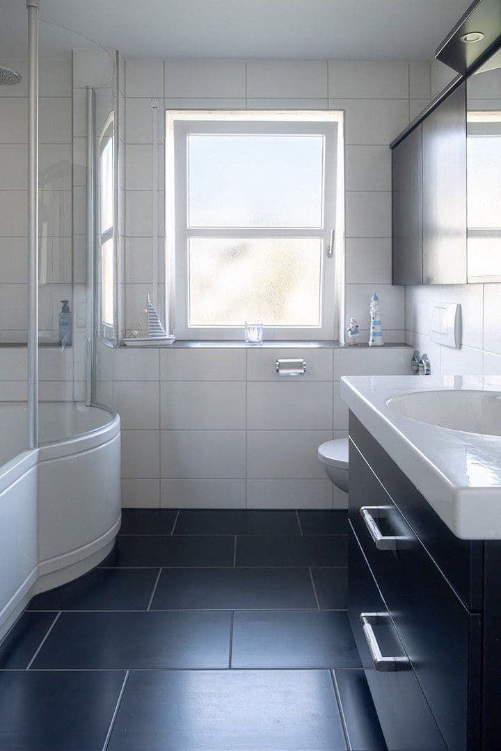2 bedroom with open-plan kitchen flat for sale, 93 m², Weil im Schönbuch, Baden-Württemberg 2 bedroom with open-plan kitchen flat for sale, 93 m², Weil im Schönbuch, Baden-Württemberg