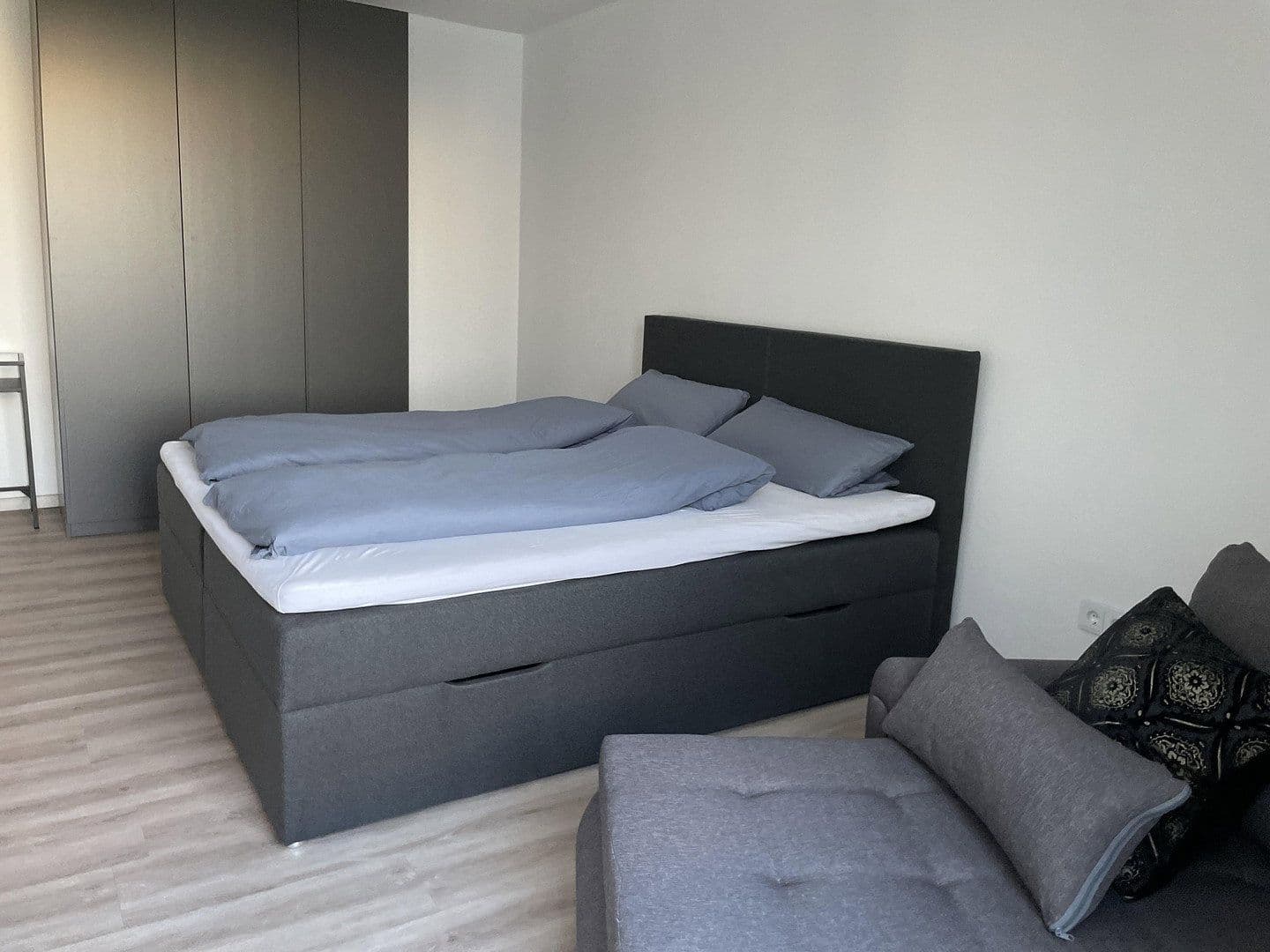 2 bedroom with open-plan kitchen flat to rent, 132 m², Hansjakobstraße 125a, München, Bavaria 2 bedroom with open-plan kitchen flat to rent, 132 m², Hansjakobstraße 125a, München, Bavaria
