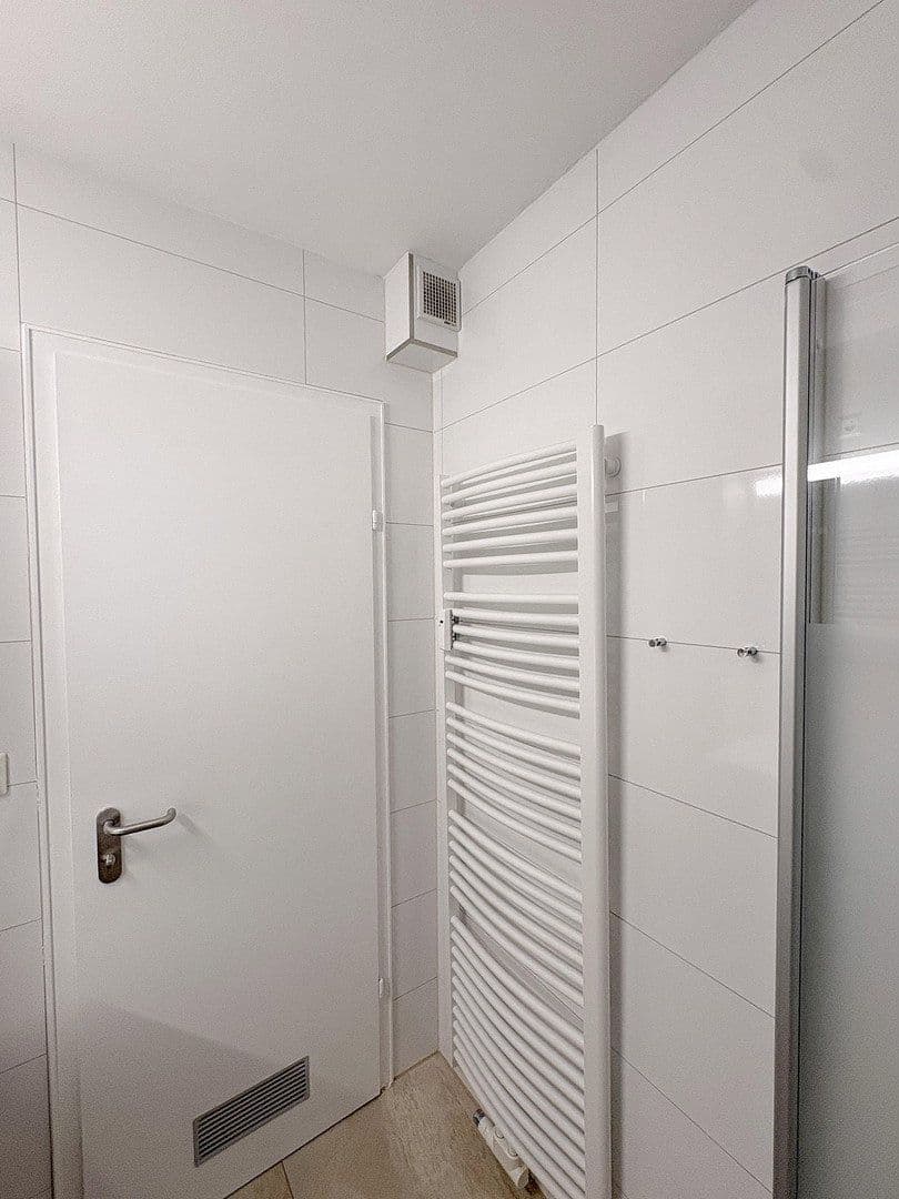 3 bedroom with open-plan kitchen flat to rent, 93 m², Stuttgart, Baden-Württemberg 3 bedroom with open-plan kitchen flat to rent, 93 m², Stuttgart, Baden-Württemberg