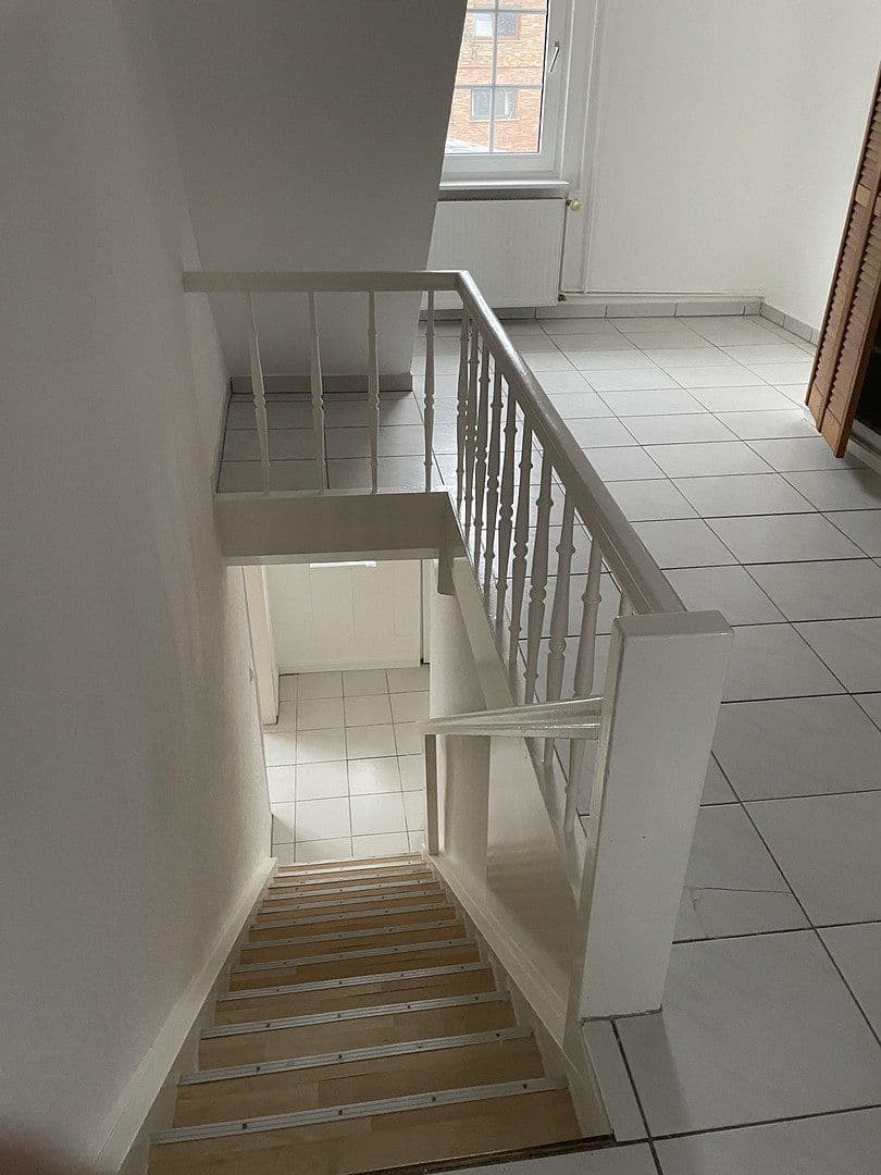 house to rent, 211 m², Falltorstr. 2, Bruchköbel, Hesse house to rent, 211 m², Falltorstr. 2, Bruchköbel, Hesse