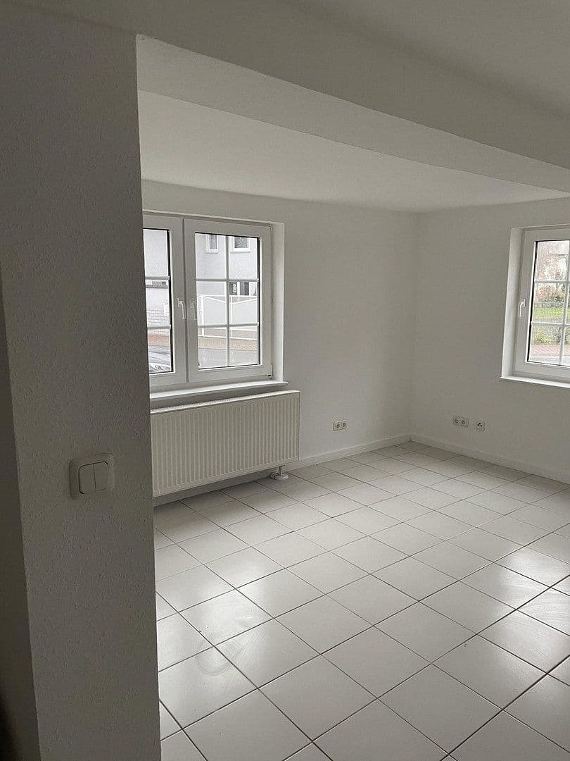 house to rent, 211 m², Falltorstr. 2, Bruchköbel, Hesse house to rent, 211 m², Falltorstr. 2, Bruchköbel, Hesse