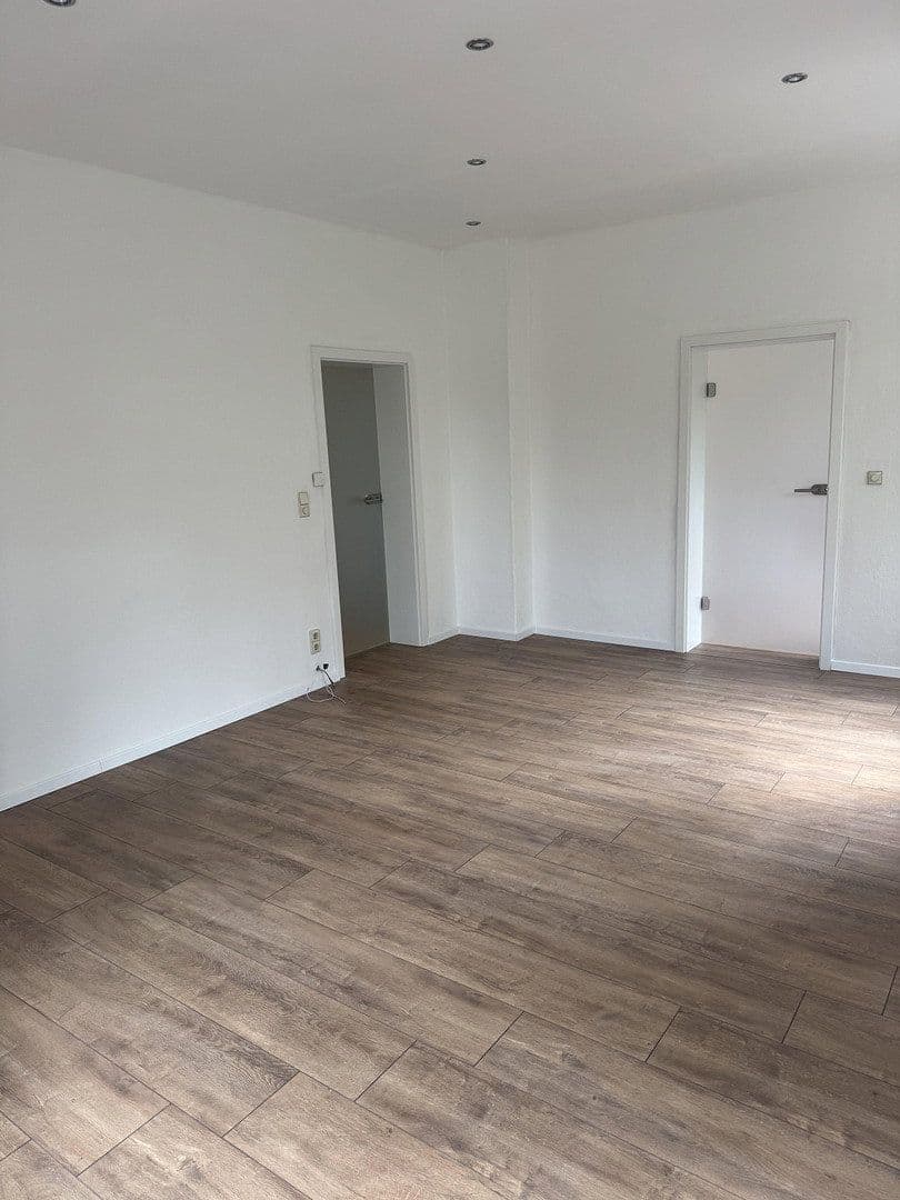 office to rent, 106 m², Chemnitzer Str.65, Frankenberg/Sachsen, Saxony office to rent, 106 m², Chemnitzer Str.65, Frankenberg/Sachsen, Saxony