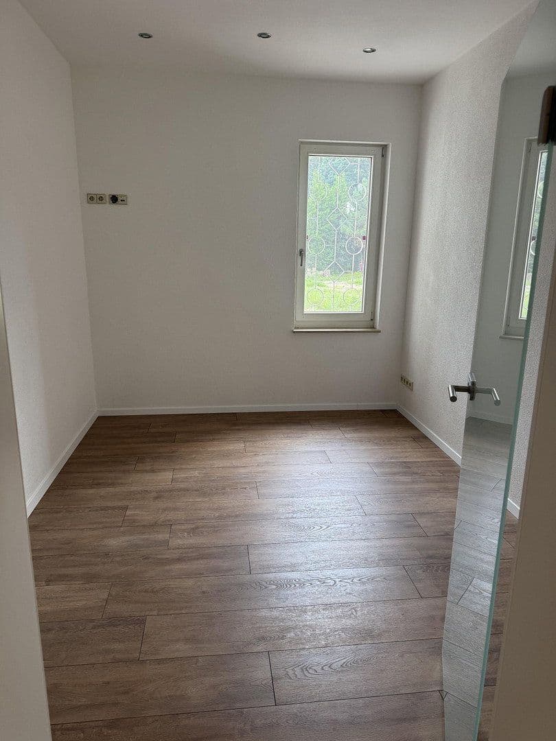 office to rent, 106 m², Chemnitzer Str.65, Frankenberg/Sachsen, Saxony office to rent, 106 m², Chemnitzer Str.65, Frankenberg/Sachsen, Saxony