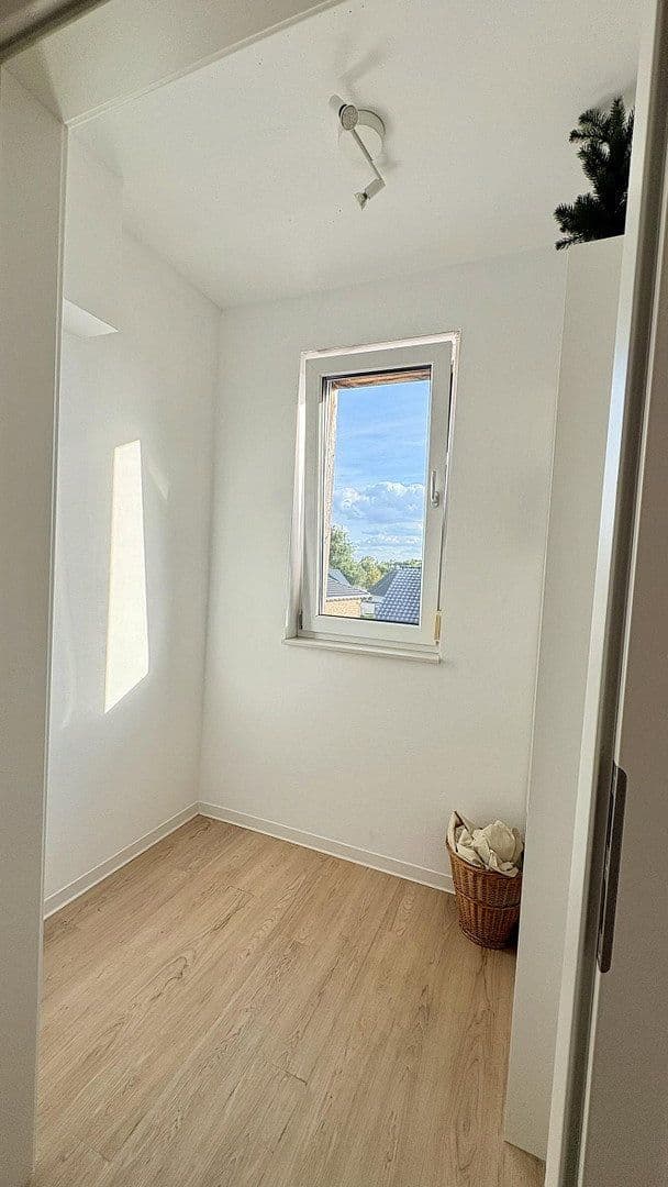 1 bedroom with open-plan kitchen flat to rent, 62 m², Schermbeck, North Rhine-Westphalia 1 bedroom with open-plan kitchen flat to rent, 62 m², Schermbeck, North Rhine-Westphalia