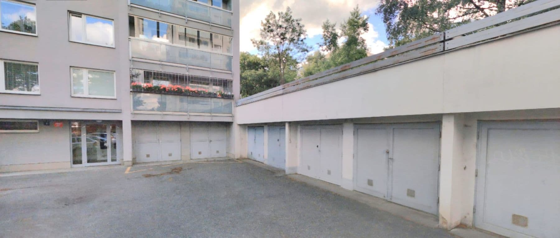 garage to rent, 18 m², Pod Lipami, Prague, Prague garage to rent, 18 m², Pod Lipami, Prague, Prague