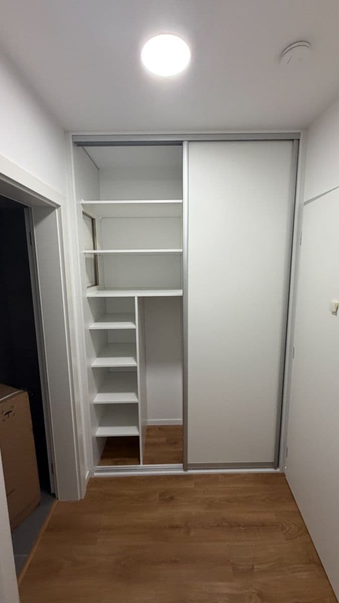 Studio flat to rent, 35 m², Vyletalova, Prague, Prague Studio flat to rent, 35 m², Vyletalova, Prague, Prague