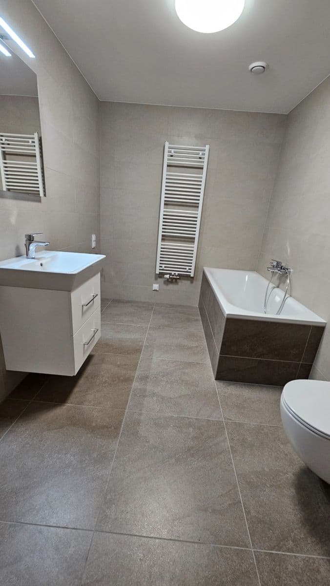 1 bedroom with open-plan kitchen flat to rent, 64 m², Generála Sedláčka, Brandýs nad Labem-Stará Boleslav, Středočeský Region 1 bedroom with open-plan kitchen flat to rent, 64 m², Generála Sedláčka, Brandýs nad Labem-Stará Boleslav, Středočeský Region