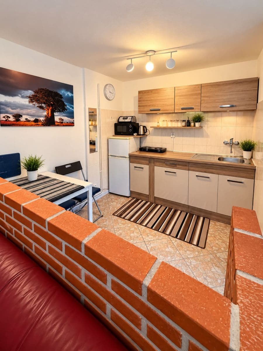 Studio flat to rent, 30 m², Za Šmatlíkem, Prague, Prague Studio flat to rent, 30 m², Za Šmatlíkem, Prague, Prague
