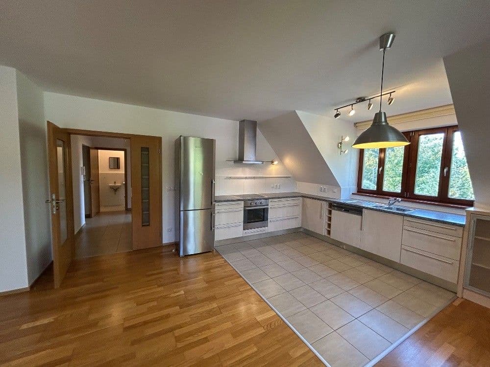 1 bedroom with open-plan kitchen flat to rent, 60 m², K Náhonu, Prague, Prague 1 bedroom with open-plan kitchen flat to rent, 60 m², K Náhonu, Prague, Prague