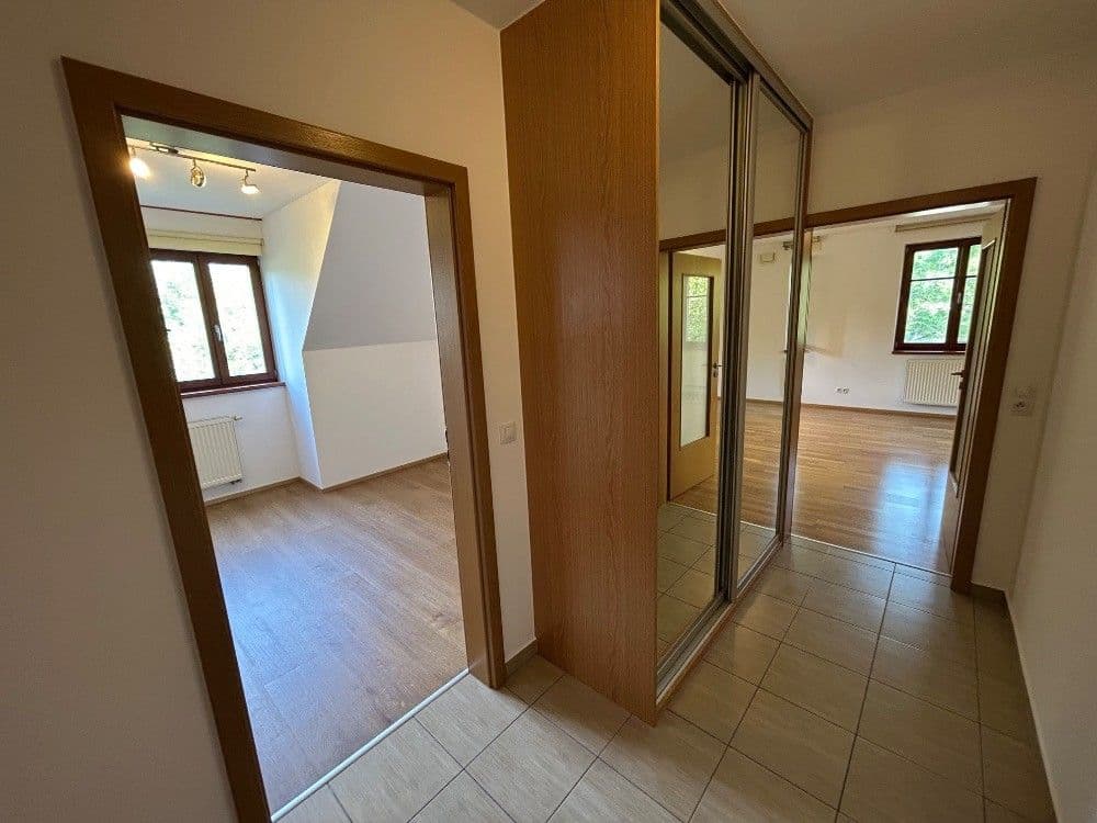 1 bedroom with open-plan kitchen flat to rent, 60 m², K Náhonu, Prague, Prague 1 bedroom with open-plan kitchen flat to rent, 60 m², K Náhonu, Prague, Prague