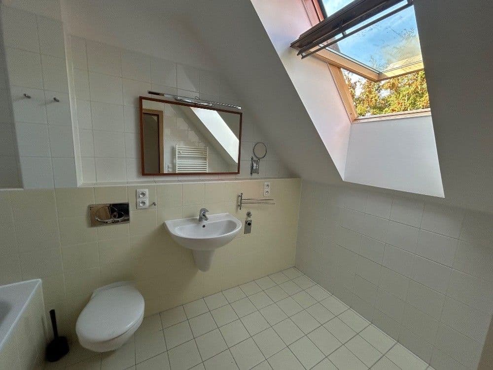 1 bedroom with open-plan kitchen flat to rent, 60 m², K Náhonu, Prague, Prague 1 bedroom with open-plan kitchen flat to rent, 60 m², K Náhonu, Prague, Prague