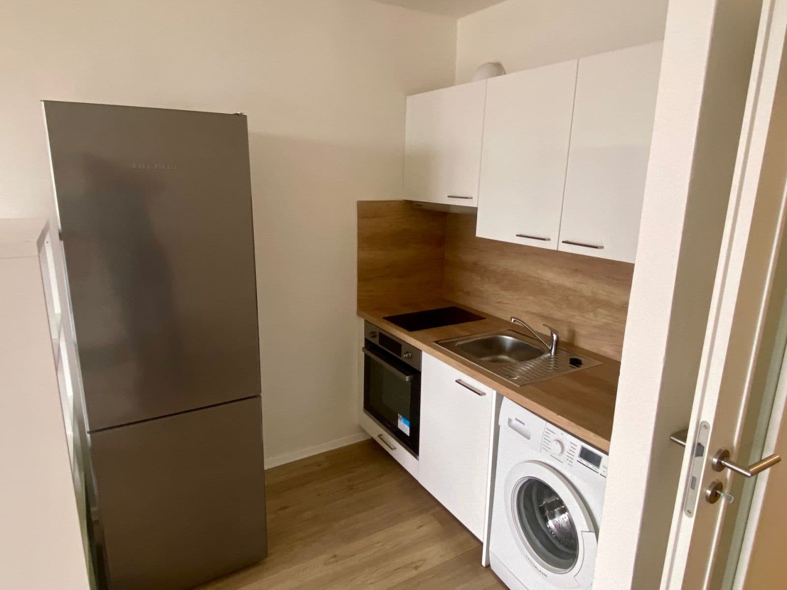 Studio flat to rent, 28 m², Křivoklátská, Prague, Prague Studio flat to rent, 28 m², Křivoklátská, Prague, Prague