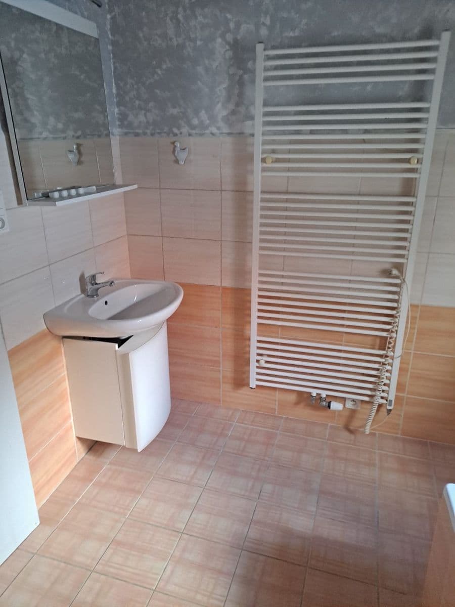2 bedroom flat to rent, 60 m², Husova, Třeboň, Jihočeský Region 2 bedroom flat to rent, 60 m², Husova, Třeboň, Jihočeský Region
