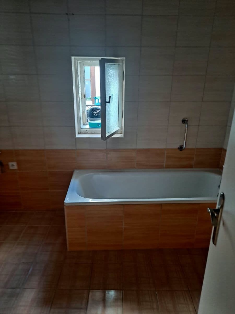 2 bedroom flat to rent, 60 m², Husova, Třeboň, Jihočeský Region 2 bedroom flat to rent, 60 m², Husova, Třeboň, Jihočeský Region