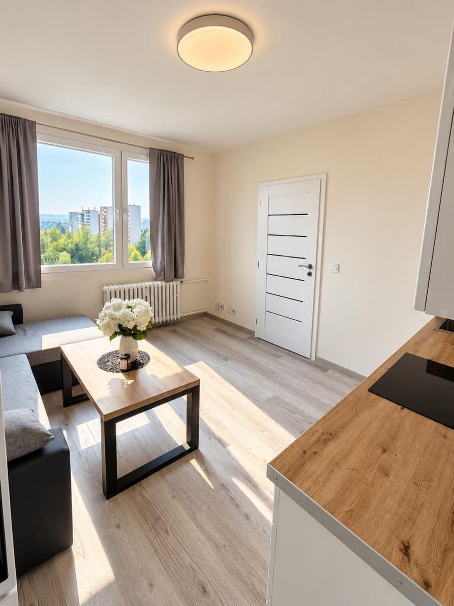 1 bedroom with open-plan kitchen flat to rent, 36 m², Železničářská, Česká Lípa, Liberecký Region 1 bedroom with open-plan kitchen flat to rent, 36 m², Železničářská, Česká Lípa, Liberecký Region