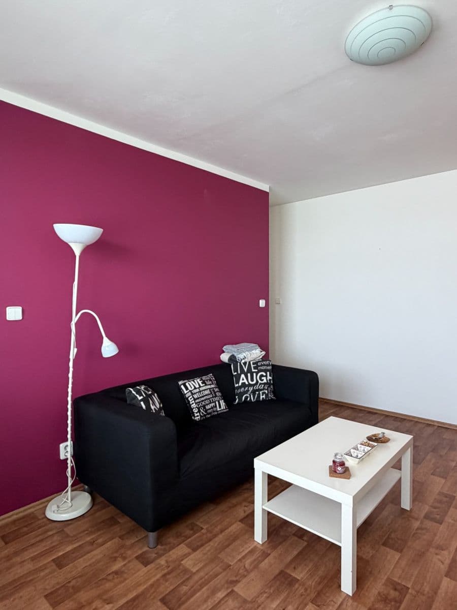 1 bedroom with open-plan kitchen flat to rent, 46 m², sídl. V Zátiší, Kralupy nad Vltavou, Středočeský Region 1 bedroom with open-plan kitchen flat to rent, 46 m², sídl. V Zátiší, Kralupy nad Vltavou, Středočeský Region