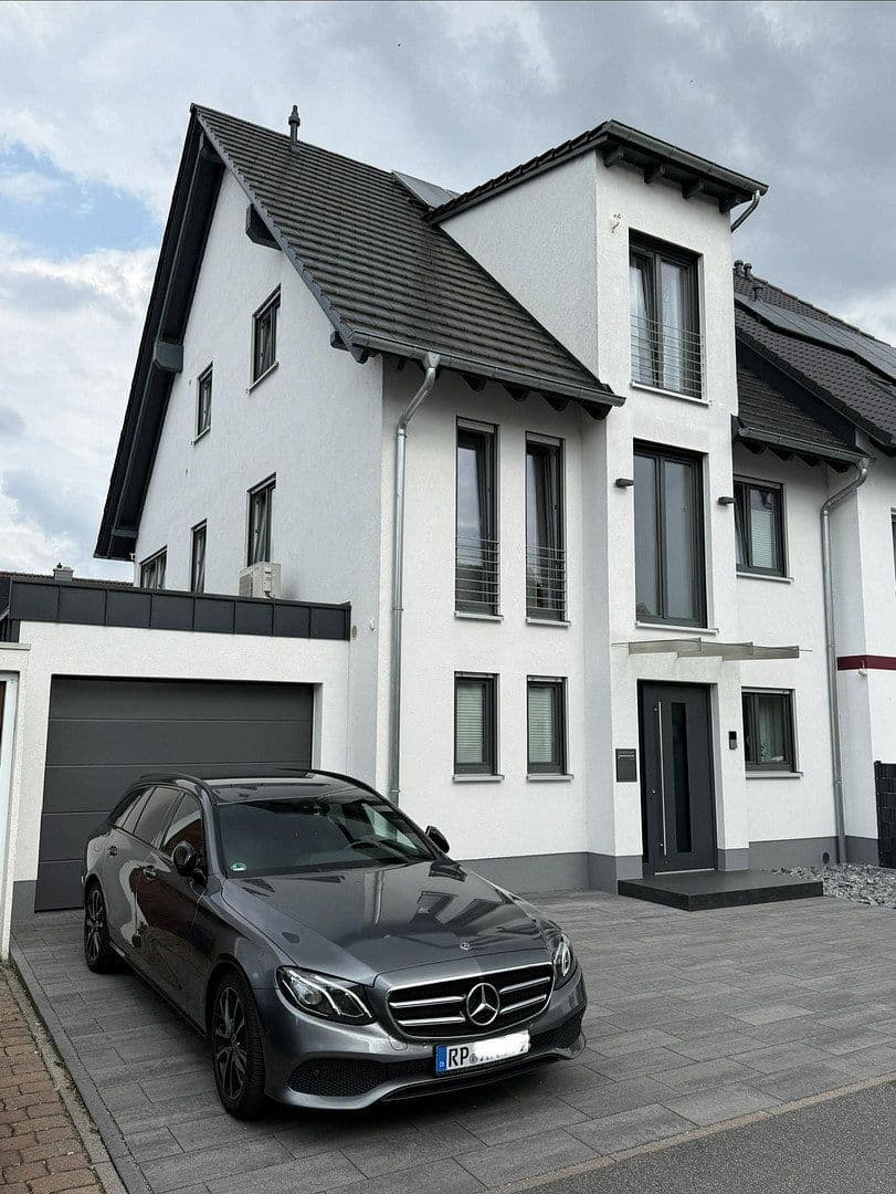 house for sale, 192 m², Schifferstadt, Rhineland-Palatinate house for sale, 192 m², Schifferstadt, Rhineland-Palatinate