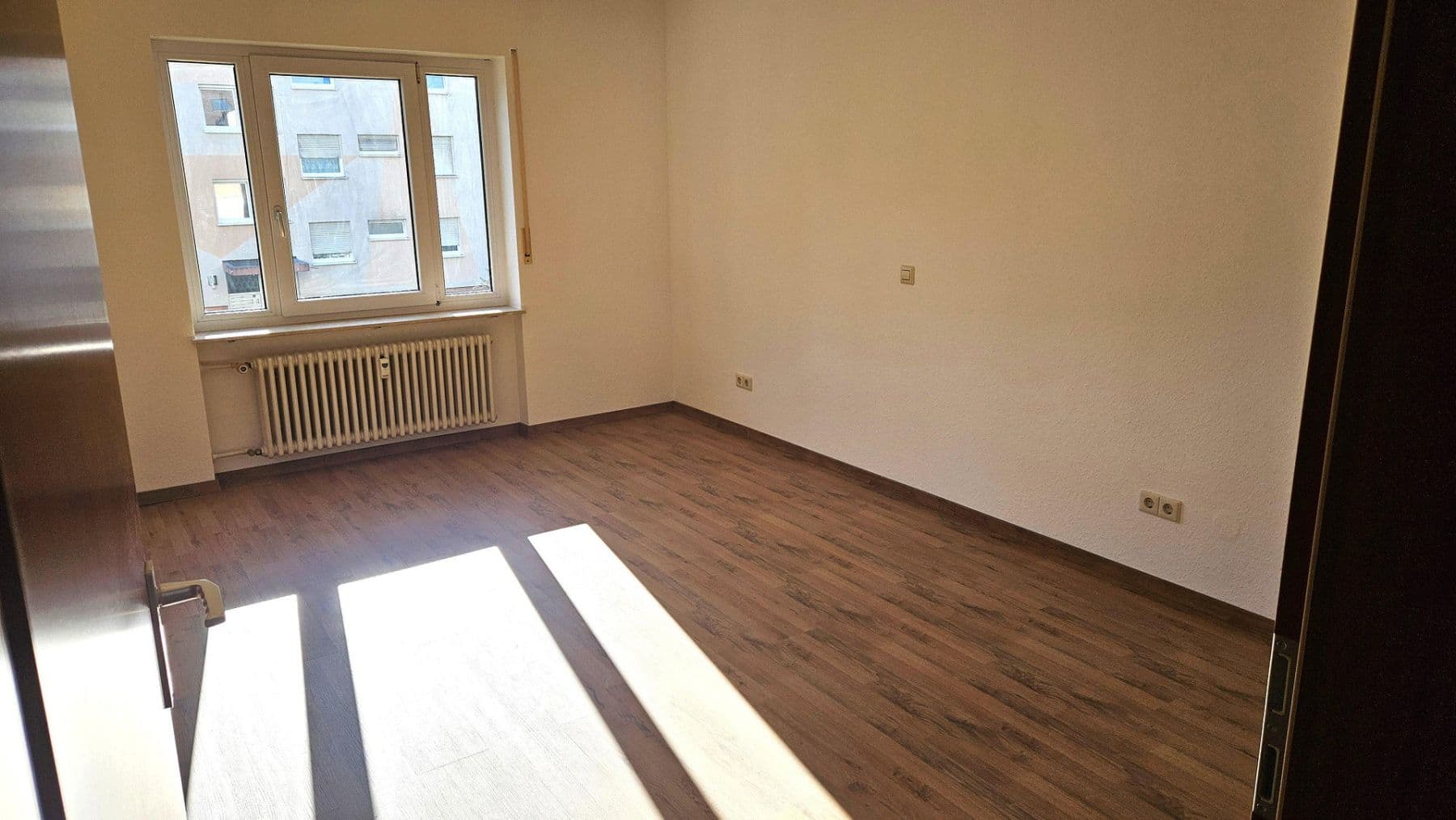 2 bedroom with open-plan kitchen flat to rent, 88 m², Wörth am Rhein, Rhineland-Palatinate 2 bedroom with open-plan kitchen flat to rent, 88 m², Wörth am Rhein, Rhineland-Palatinate