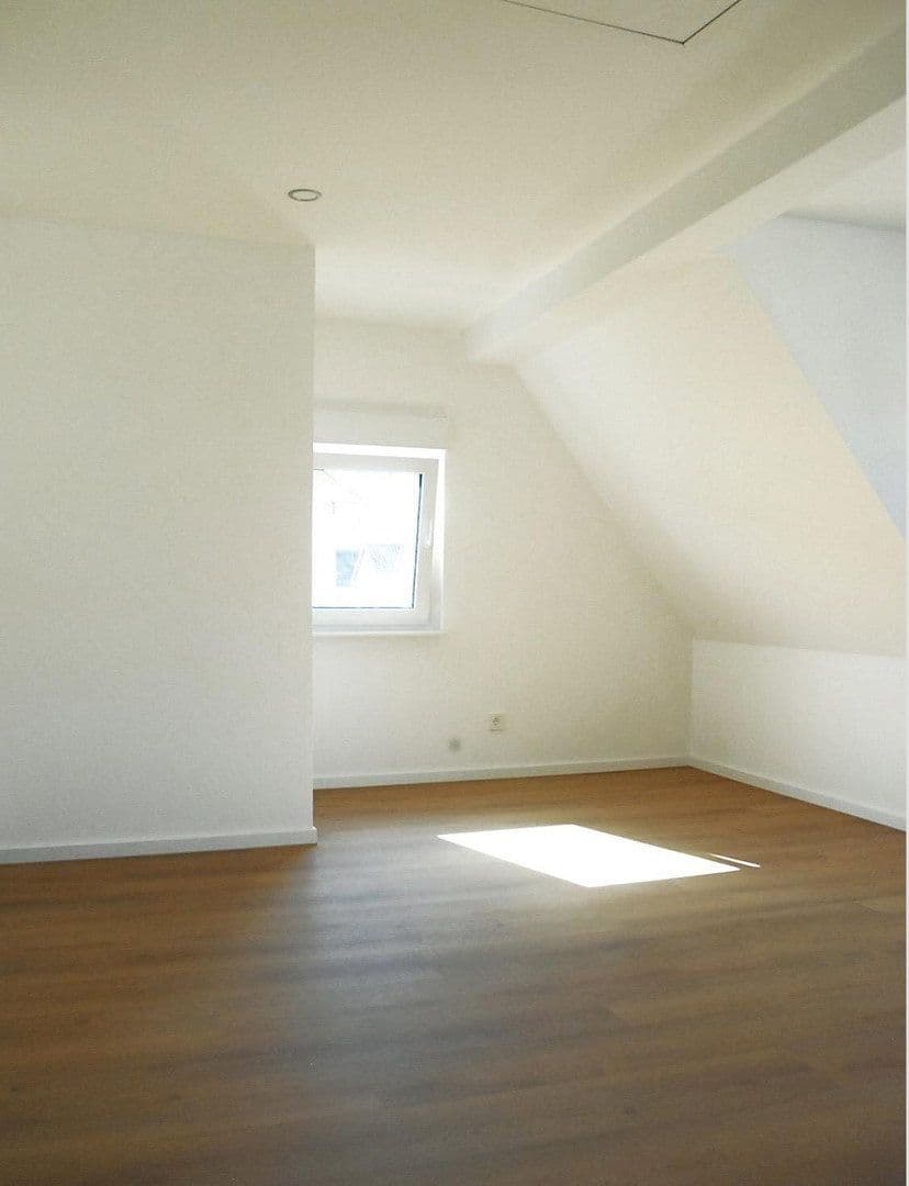 house to rent, 140 m², Rülzheimer Straße 20, Kuhardt, Rhineland-Palatinate house to rent, 140 m², Rülzheimer Straße 20, Kuhardt, Rhineland-Palatinate