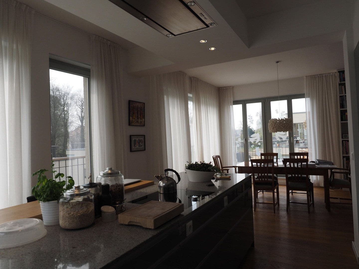 3 bedroom with open-plan kitchen flat to rent, 172 m², Am Orangeriepark, Berlin, Berlin 3 bedroom with open-plan kitchen flat to rent, 172 m², Am Orangeriepark, Berlin, Berlin