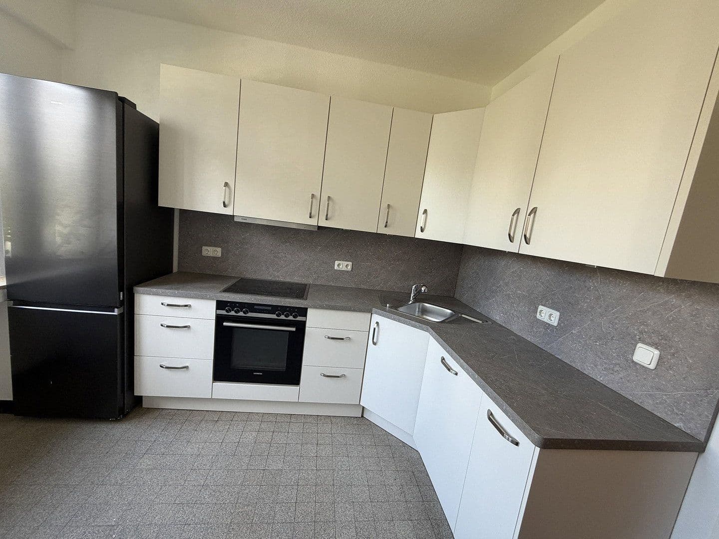 3 bedroom flat to rent, 79 m², Juist Str. 12, Düsseldorf, North Rhine-Westphalia 3 bedroom flat to rent, 79 m², Juist Str. 12, Düsseldorf, North Rhine-Westphalia