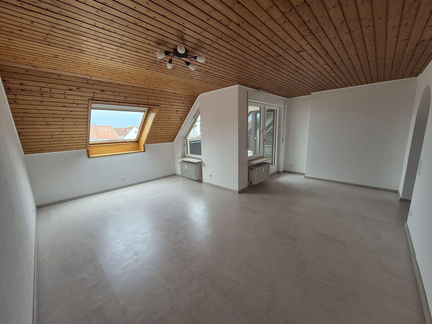 2 bedroom with open-plan kitchen flat to rent, 80 m², Moltkestraße 22, Friedrichshafen, Baden-Württemberg 2 bedroom with open-plan kitchen flat to rent, 80 m², Moltkestraße 22, Friedrichshafen, Baden-Württemberg