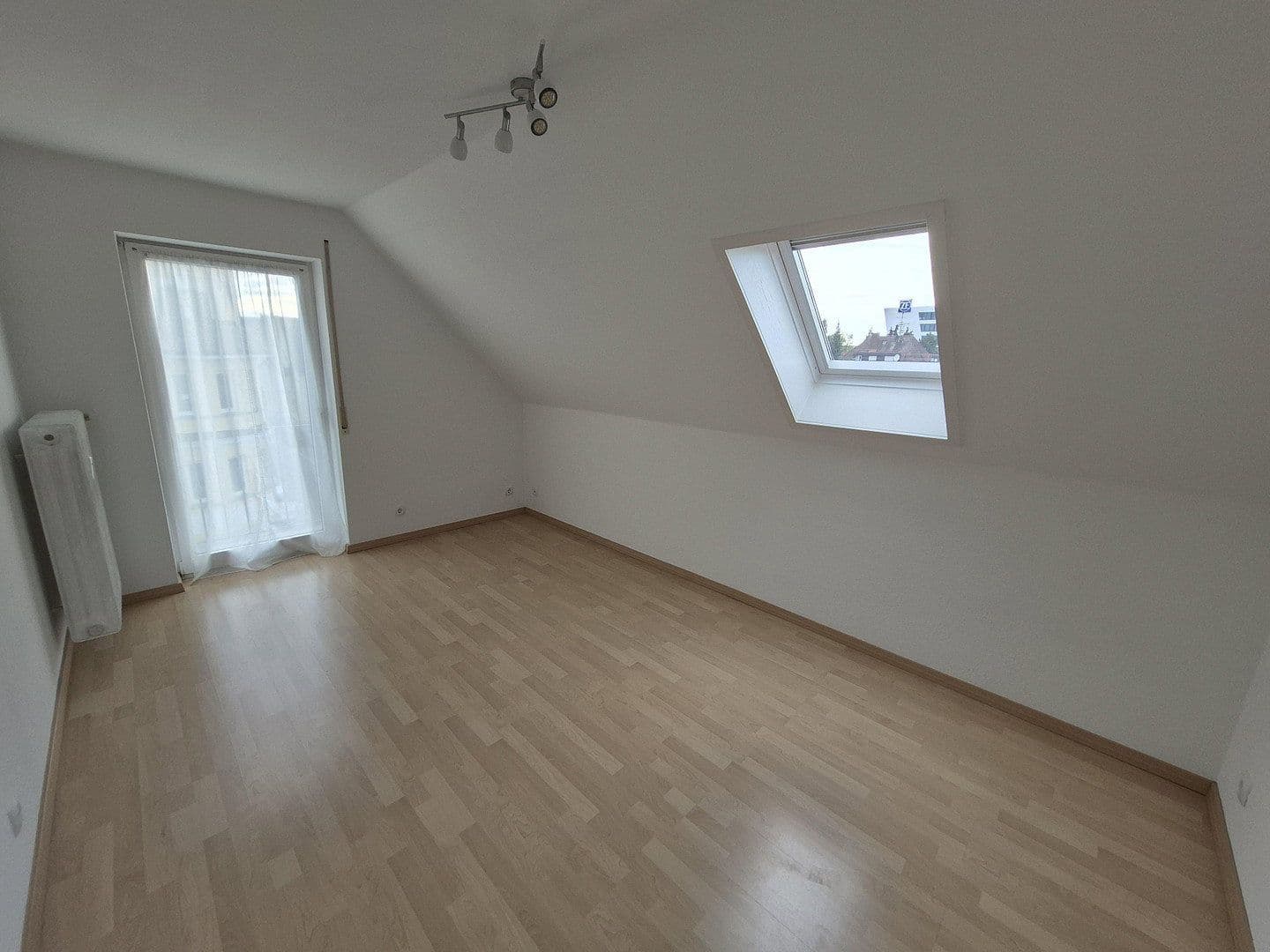 2 bedroom with open-plan kitchen flat to rent, 80 m², Moltkestraße 22, Friedrichshafen, Baden-Württemberg 2 bedroom with open-plan kitchen flat to rent, 80 m², Moltkestraße 22, Friedrichshafen, Baden-Württemberg