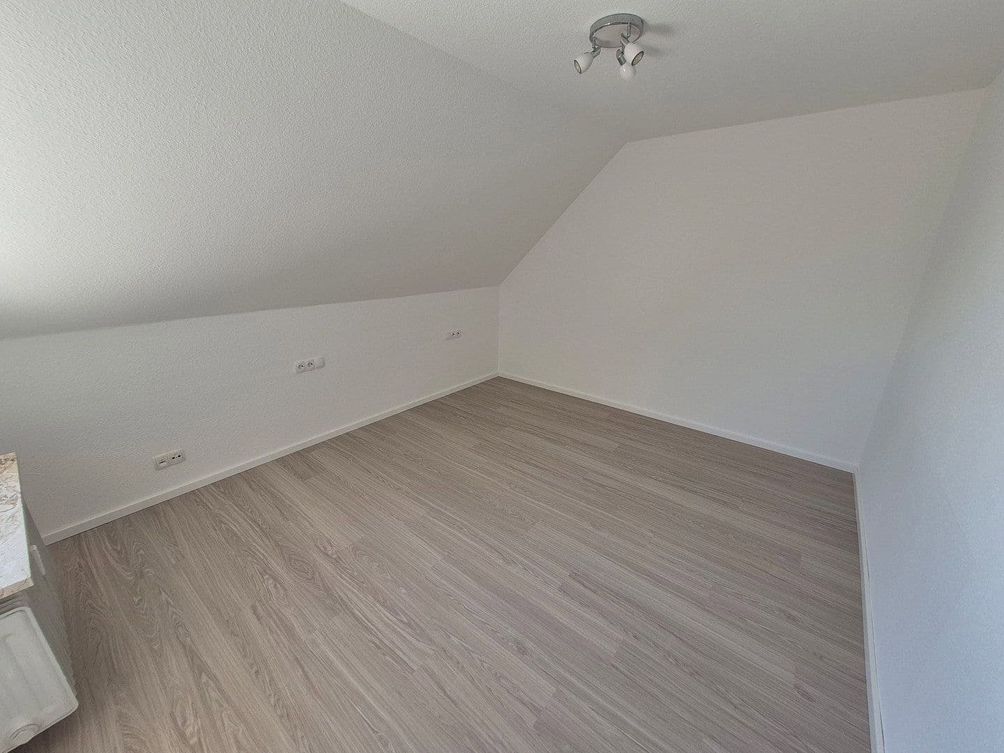 2 bedroom with open-plan kitchen flat to rent, 80 m², Moltkestraße 22, Friedrichshafen, Baden-Württemberg 2 bedroom with open-plan kitchen flat to rent, 80 m², Moltkestraße 22, Friedrichshafen, Baden-Württemberg